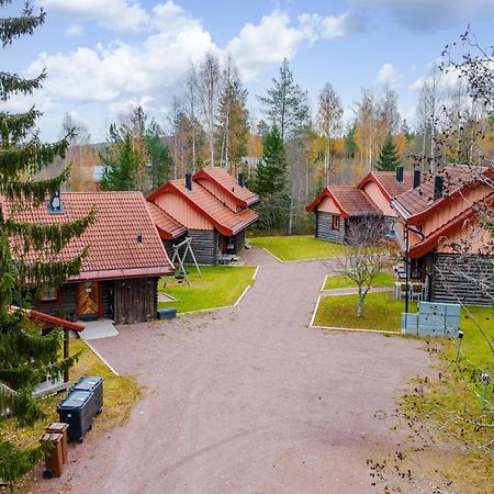 Sagolandsbyn Villa Мора Екстериор снимка