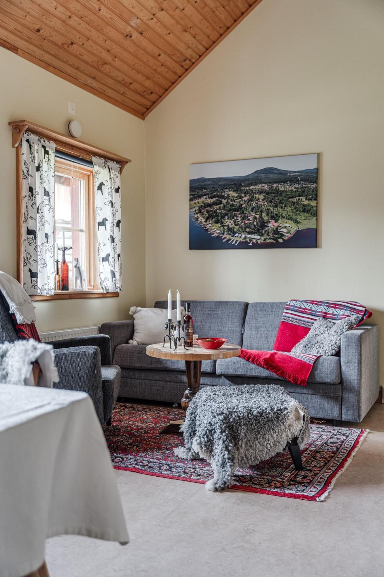 Sagolandsbyn Villa Мора Екстериор снимка