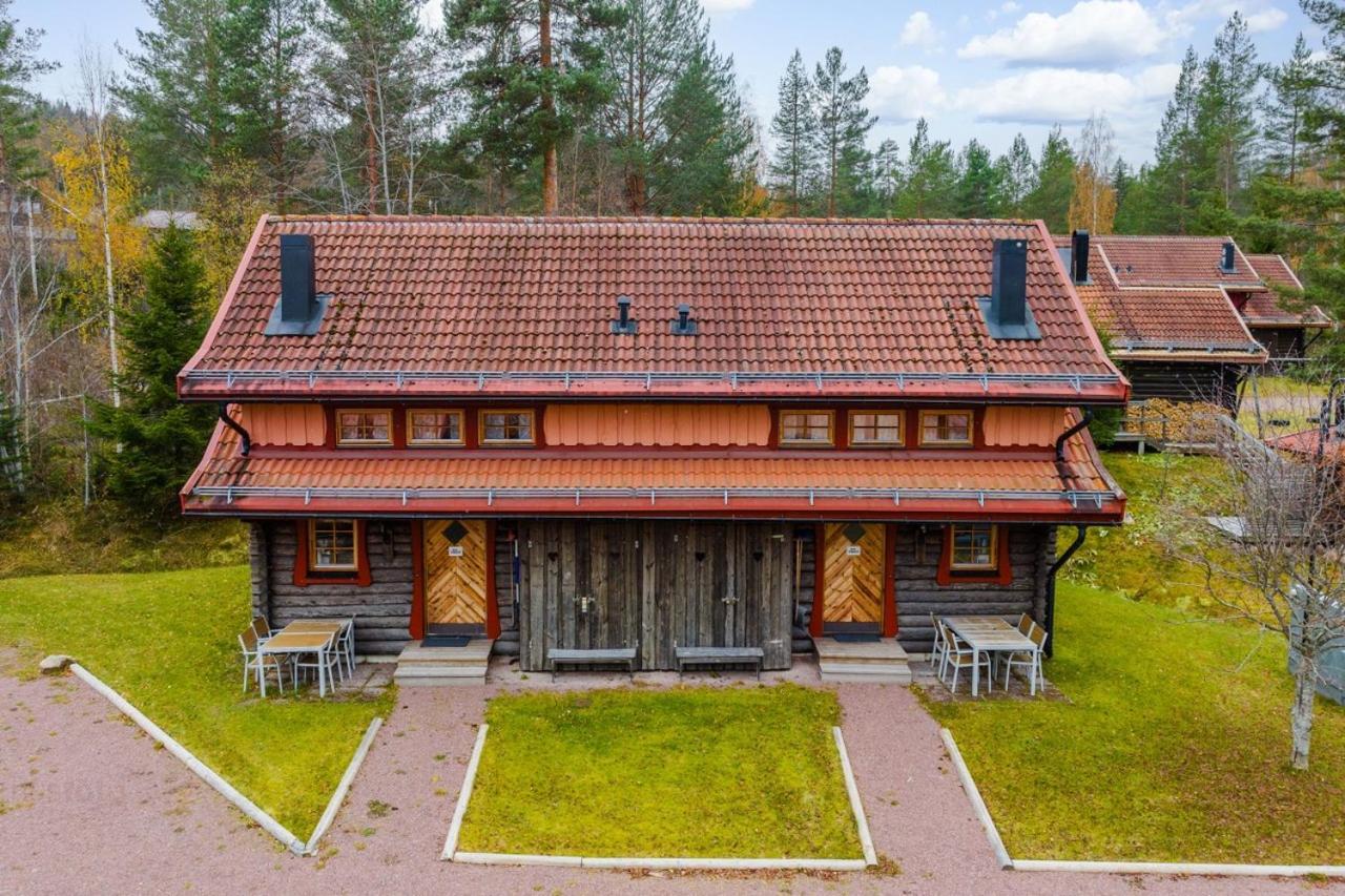 Sagolandsbyn Villa Мора Екстериор снимка