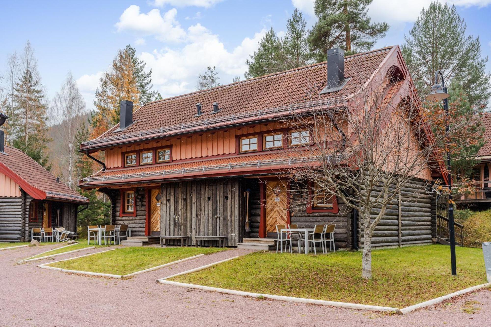 Sagolandsbyn Villa Мора Екстериор снимка