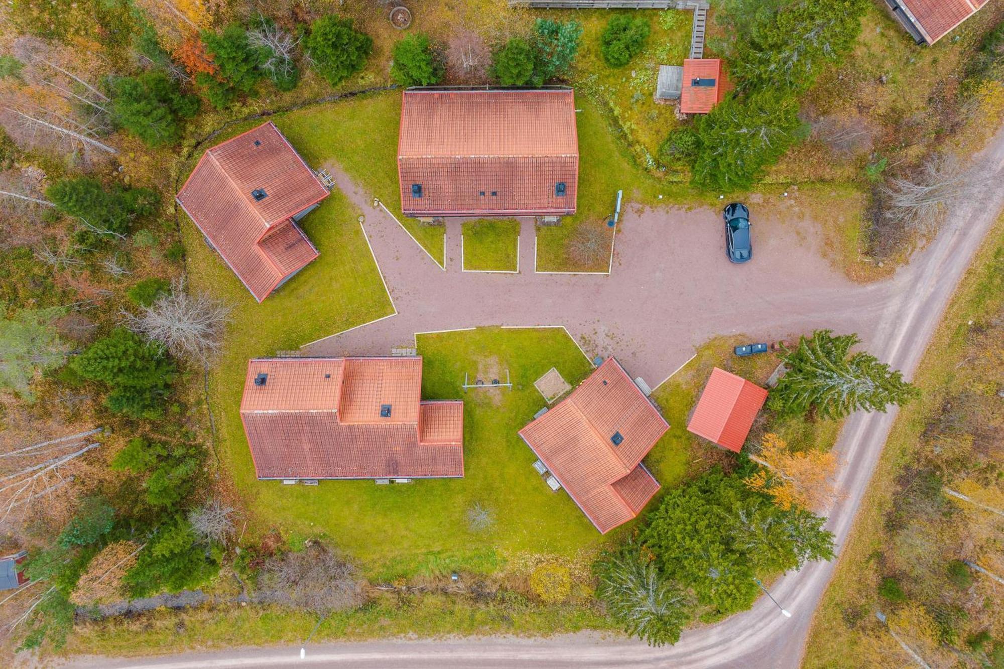Sagolandsbyn Villa Мора Екстериор снимка